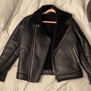 Men’s size small sherpa jacket from Zara